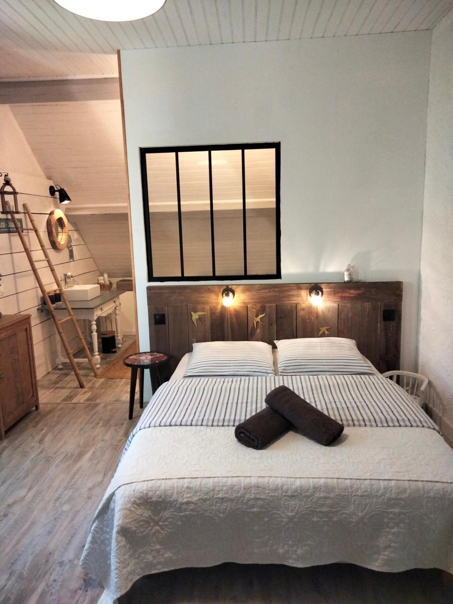 Chambre Telma 2 Pers Avec Piscine "Mon Lit Au Pre" Couples Ou Femmes Seulement Pontours ภายนอก รูปภาพ
