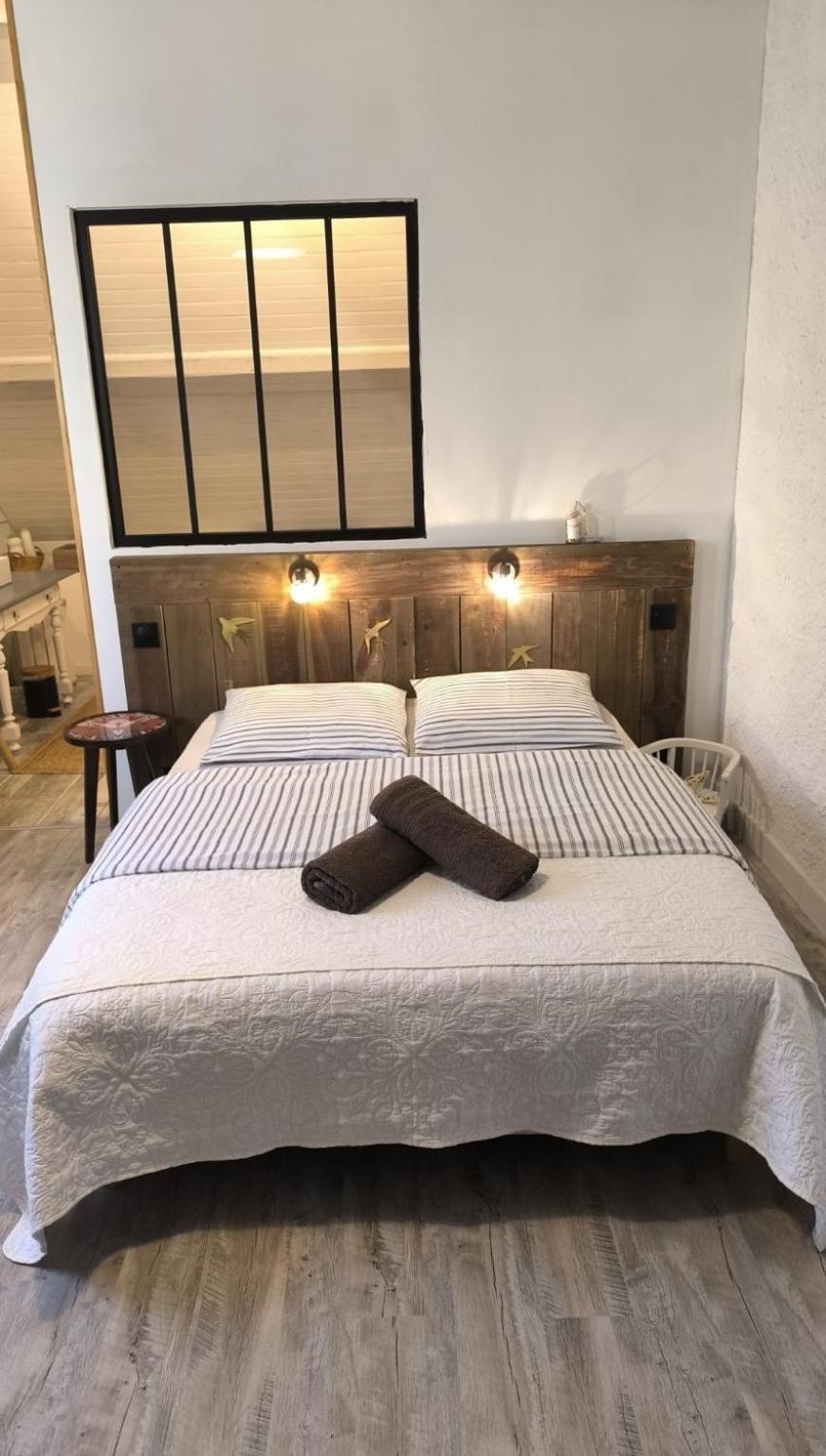 Chambre Telma 2 Pers Avec Piscine "Mon Lit Au Pre" Couples Ou Femmes Seulement Pontours ภายนอก รูปภาพ